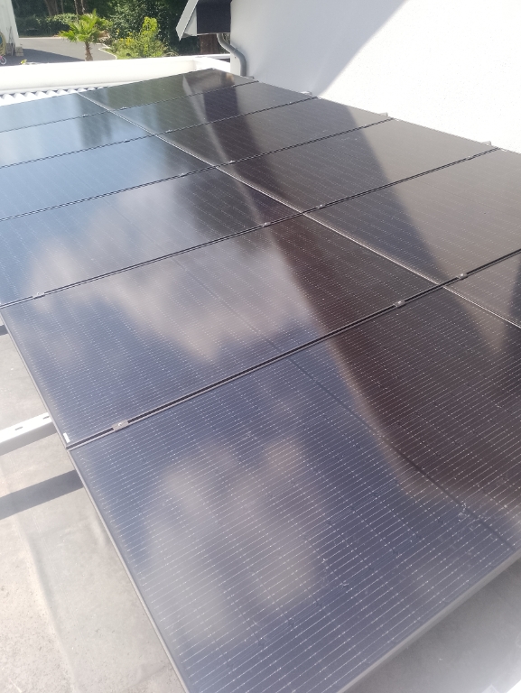 BBS installateur solaire Finistère a réalisé ce chantier d'une puissance de 9Kw à Fouesnant